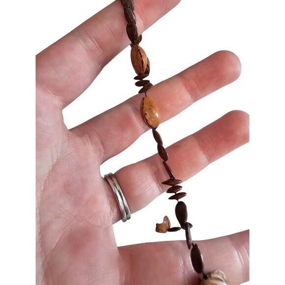 Vintage Wooden Beaded Long Strand Necklace Estate Piece Brown Shells - Picture 5 of 5